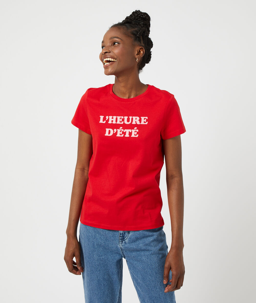 T-shirt "l'heure d'été" carmin.