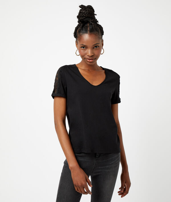 T-shirt détails guipure T-shirt détails guipure