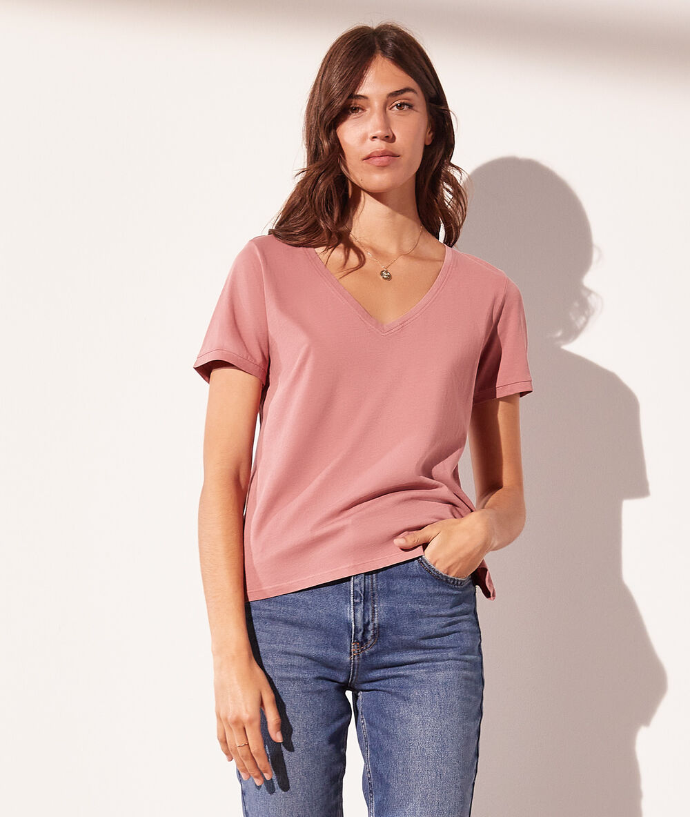 T-shirt col v poudre.