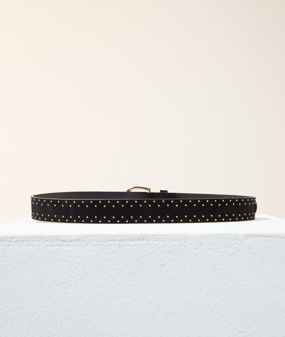 Ceinture en croûte de cuir noir.