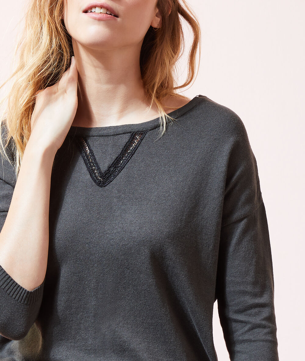 Pull dos dentelle foret.