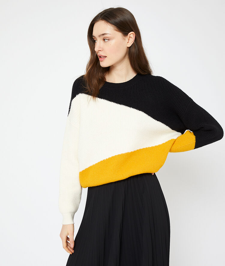 Pull graphique en grosse maille noir.