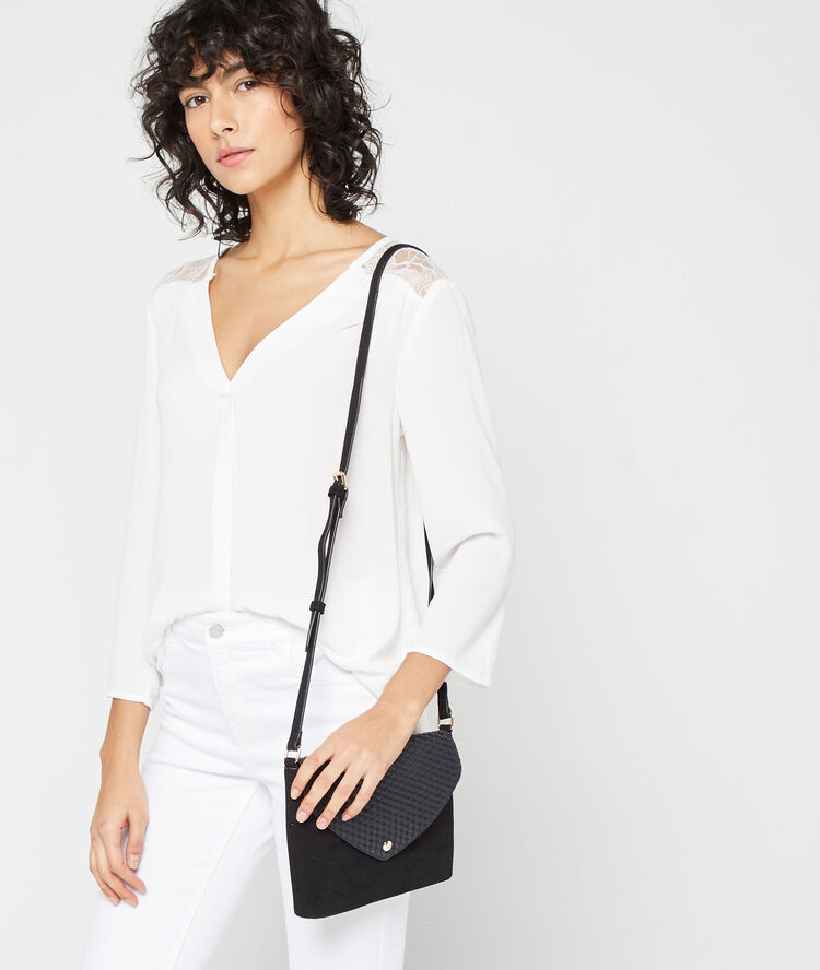 Sac pochette effet tressé noir.