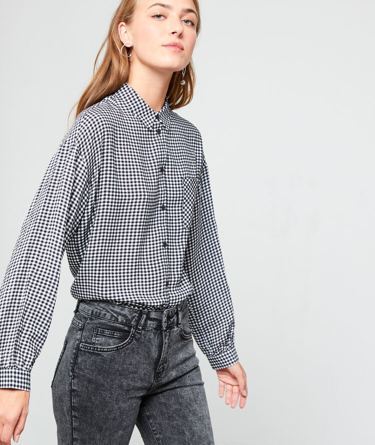 Chemise à imprimé vichy noir.