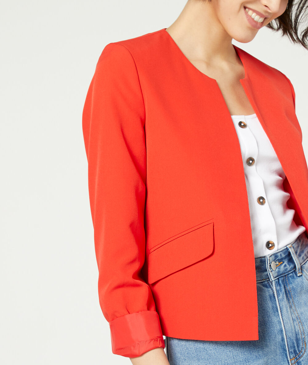 Veste de tailleur geranium.