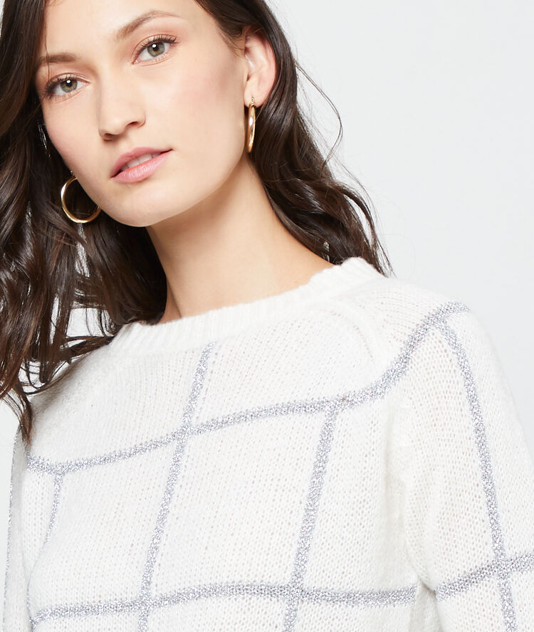 Pull à carreaux en grosse maille ecru.