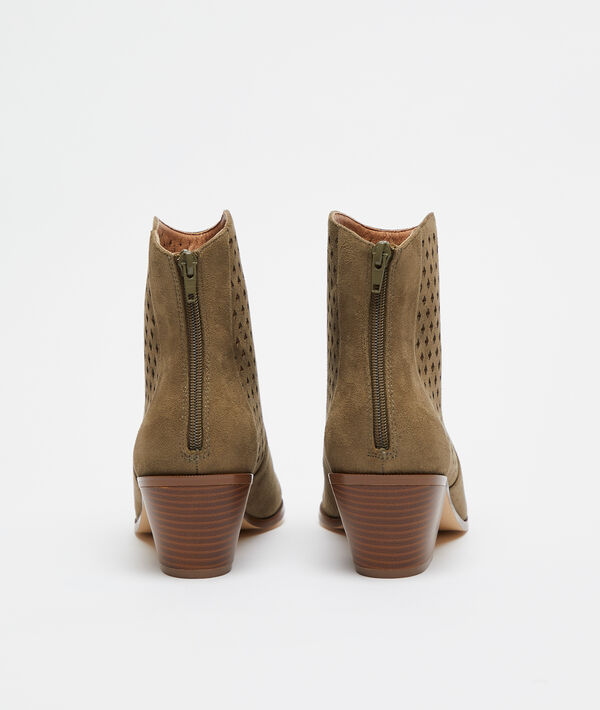 Bottines ajourées effet daim Bottines ajourées effet daim