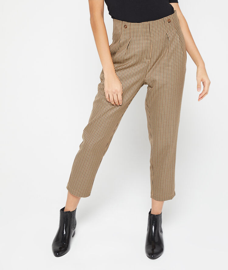 Pantalon carotte à bretelles noir.