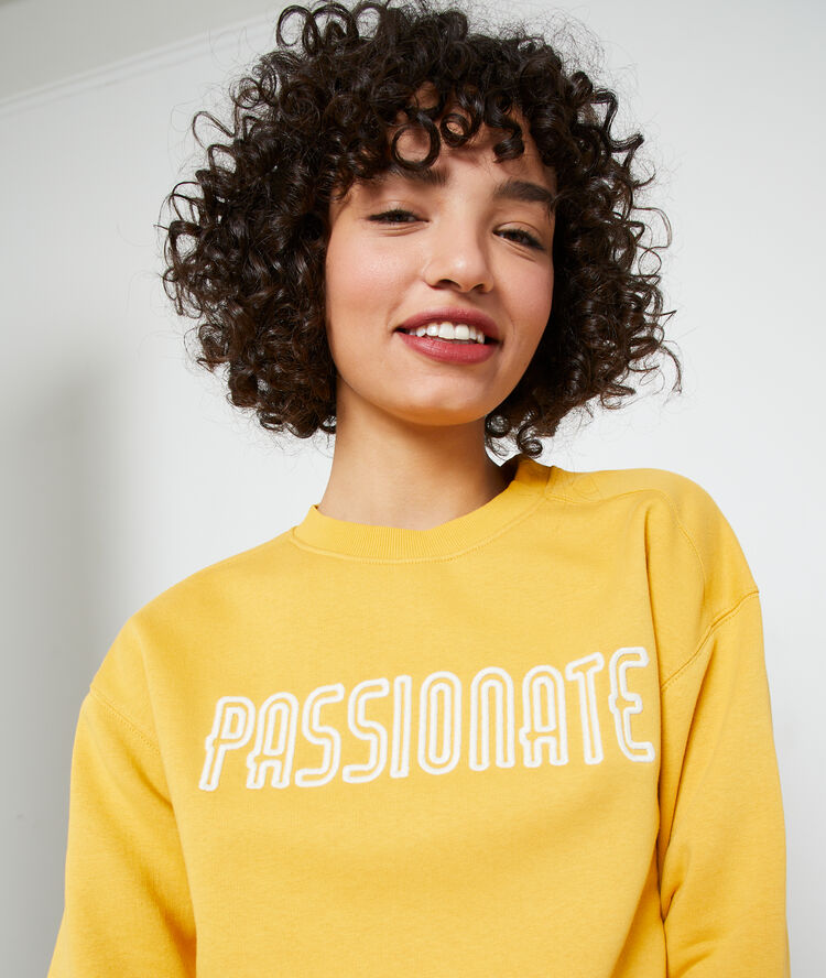 Sweat brodé "passionate" miel.