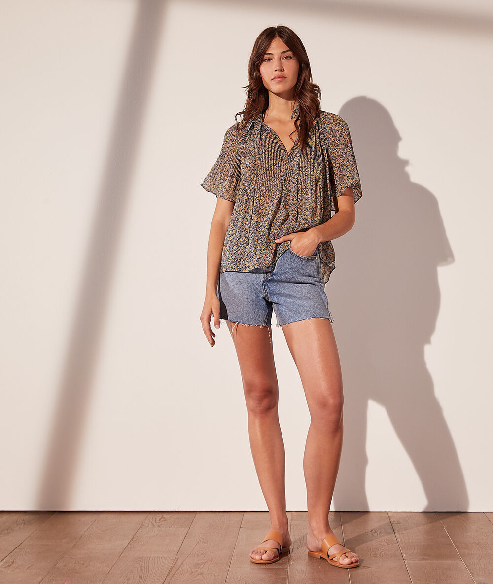 Blouse col lavallière imprimée multicolore.