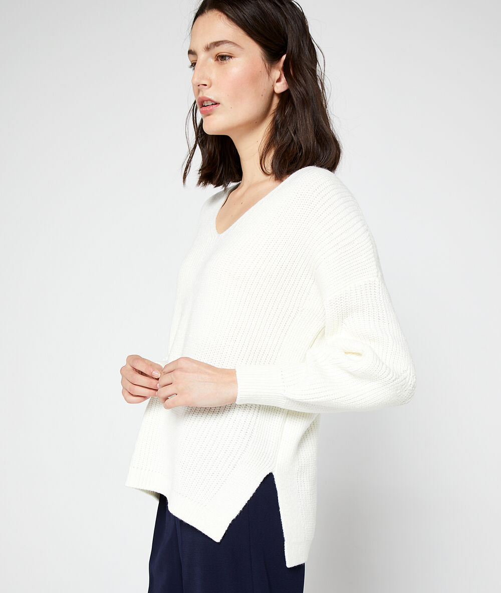 Pull en maille chenille ecru.