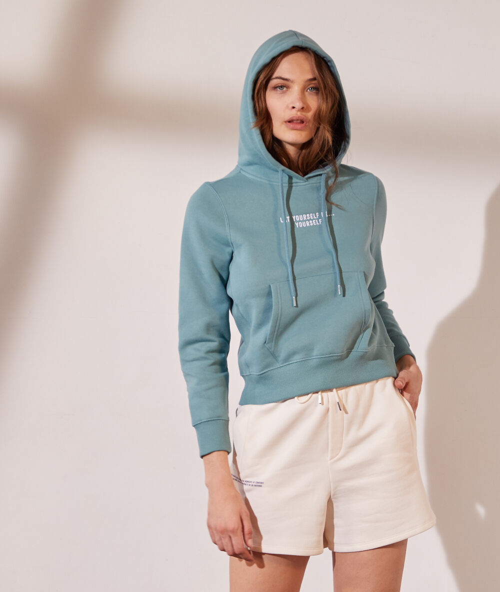 Sweat à capuche "let yourself" celadon.