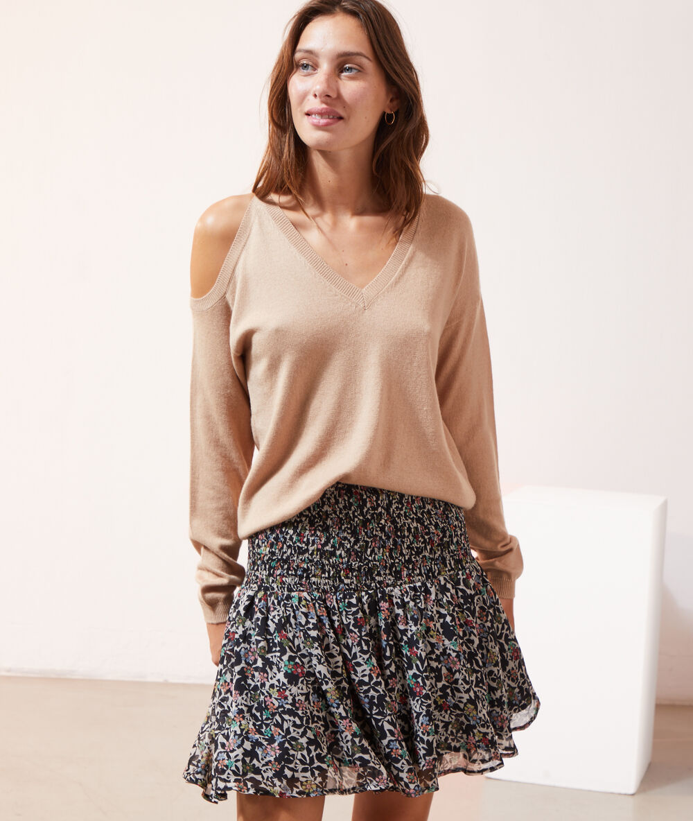 Pull col v asymétrique camel clair.