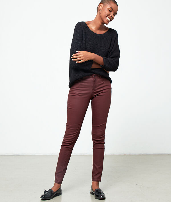 Pull en grosse maille noir.