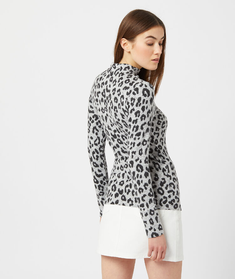 Top maille douce à imprimé léopard gris chiné moyen.