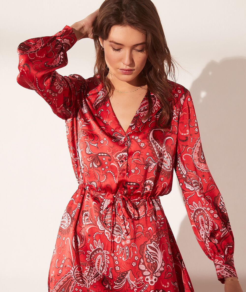 Robe imprimé bandana rouge.