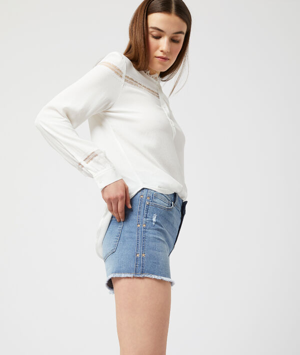 Short en jean à bords frangés Short en jean à bords frangés