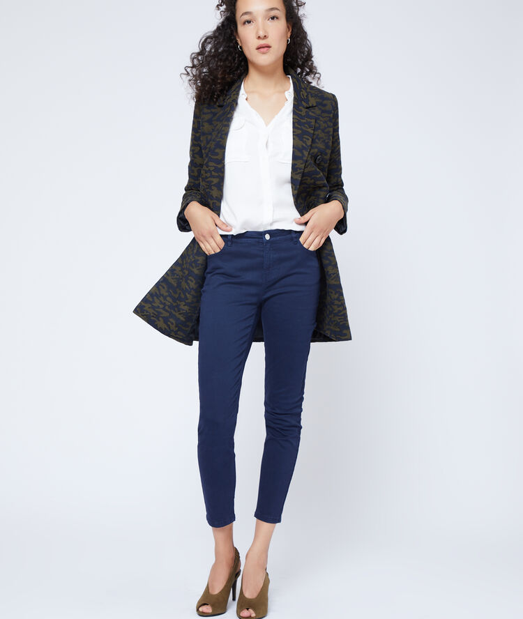 Pantalon court slim en coton marine.