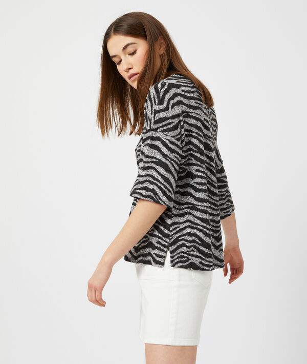 T-shirt maille douce à imprimé zèbre gris chine moyen.