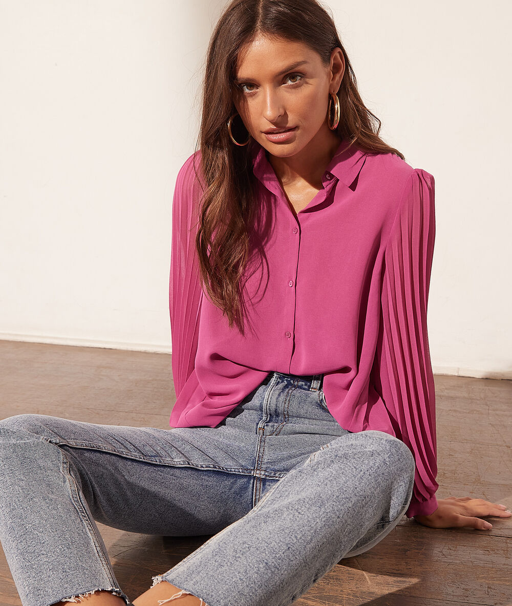Chemise fluide manches plissées fuchsia.