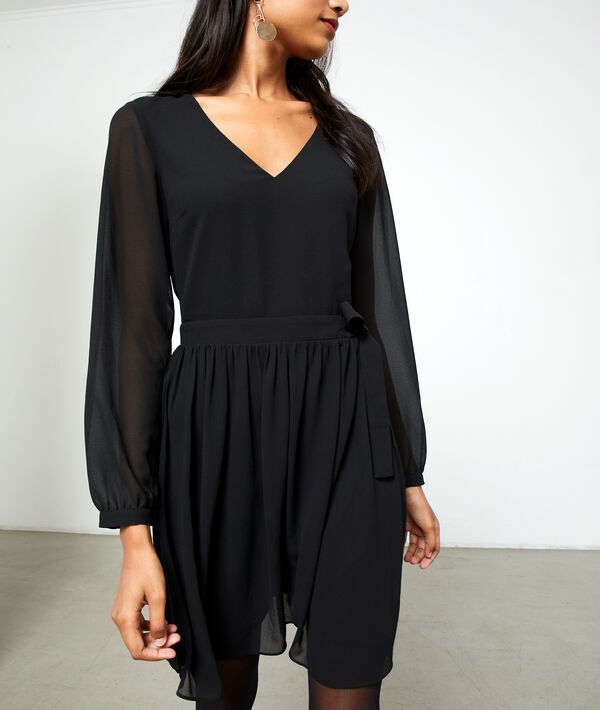 Robe nouée effet transparent noir.