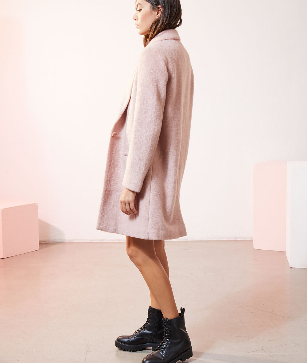 Manteau droit fausse fourrure blush.
