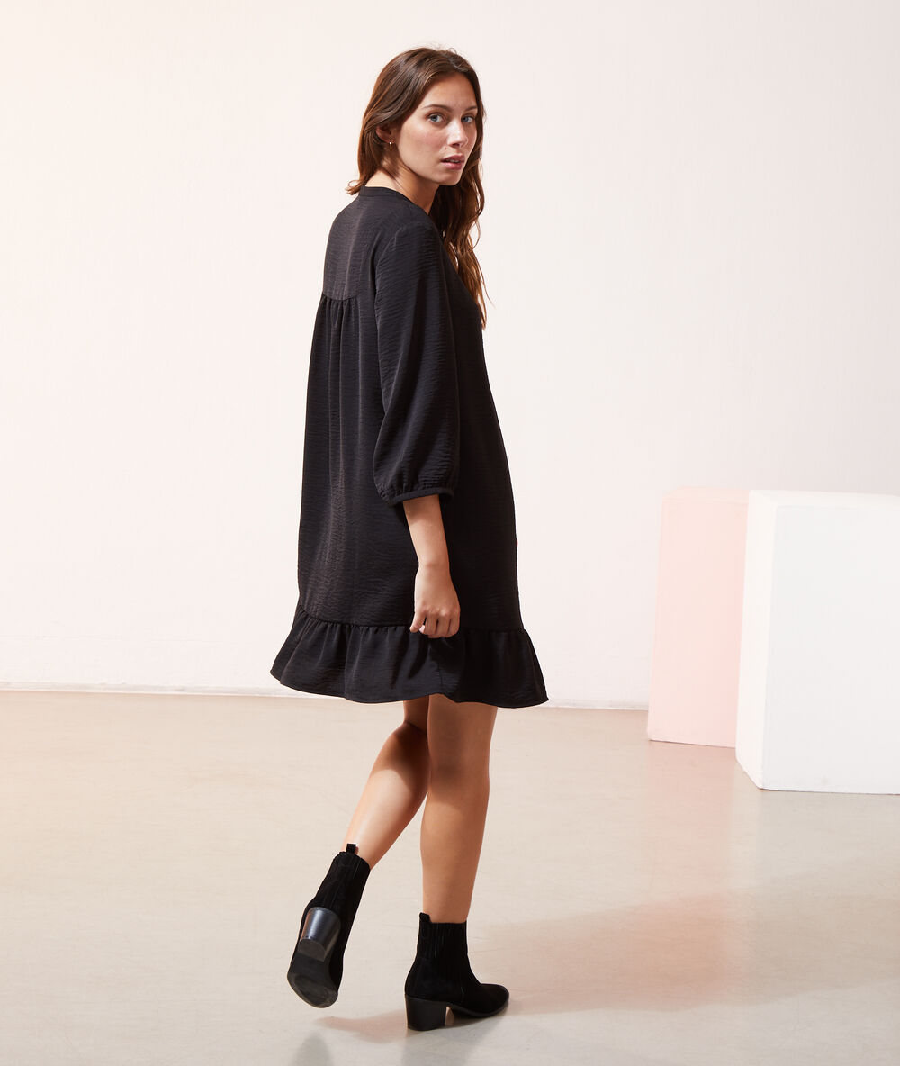 Robe chemise volantée noir.