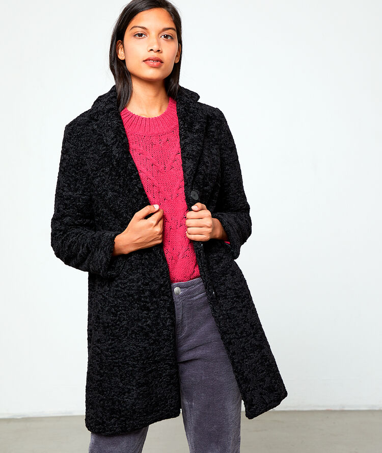 Manteau long effet peau lainée noir.