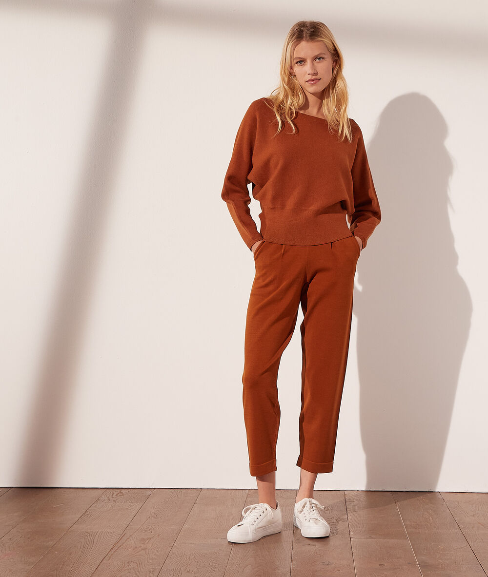 Pantalon jogger en maille caramel.