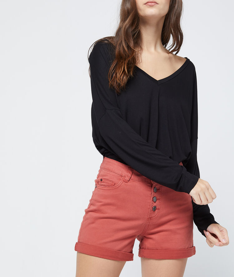 Short uni tomette.