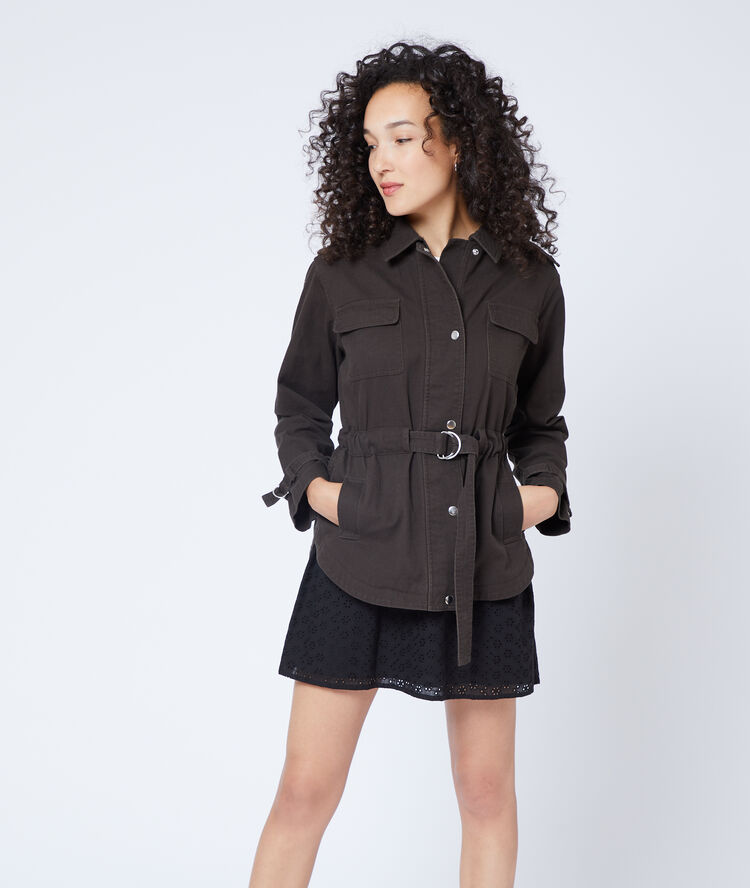 Parka ceinturée bronze.