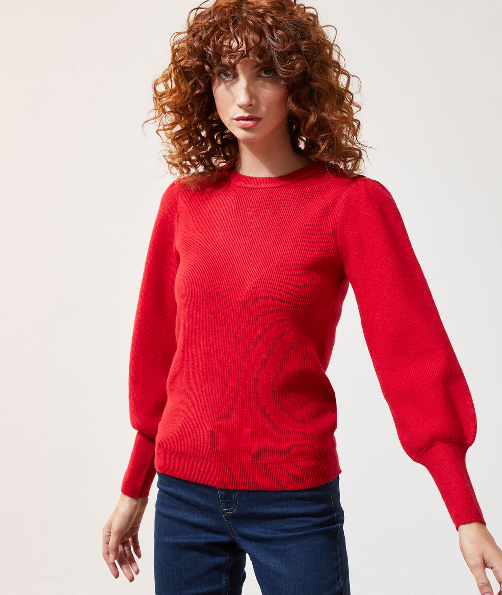 Pull manches ballon rouge.