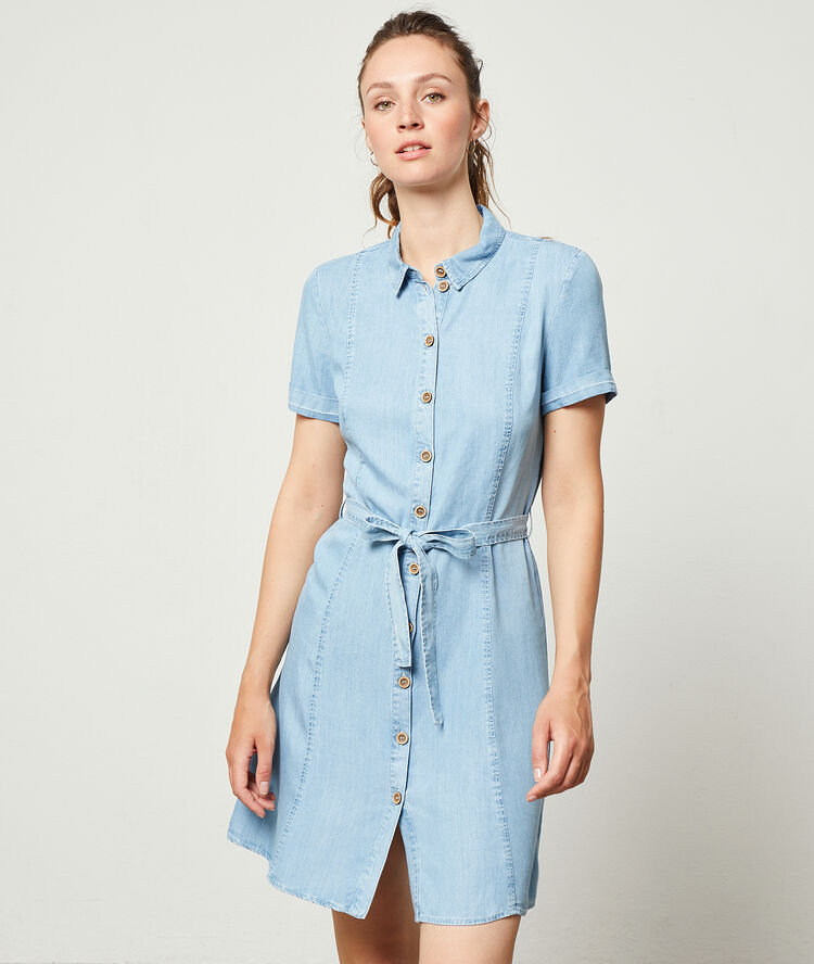 Robe chemise en jean ciel.