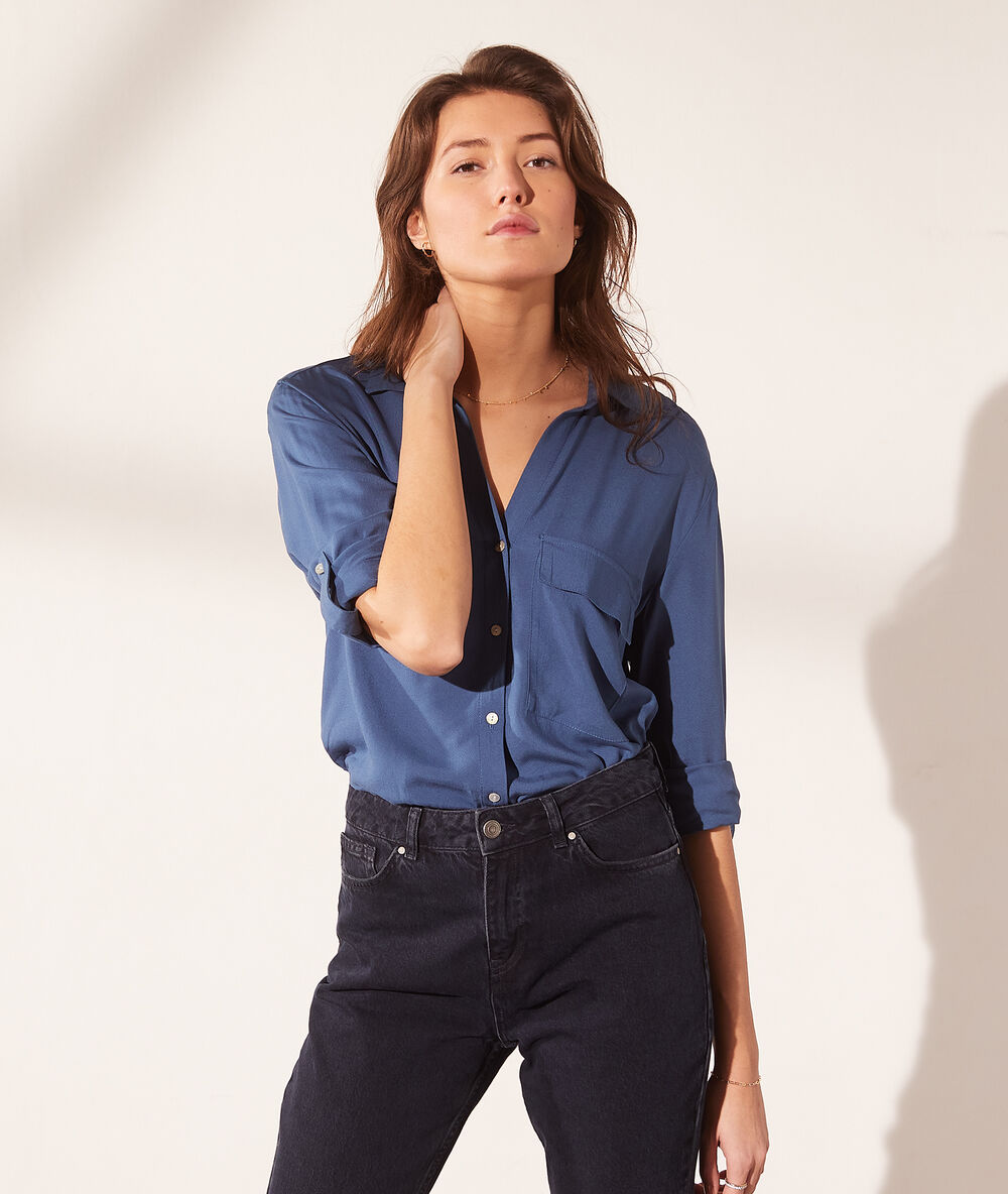 Chemise avec poche orage.