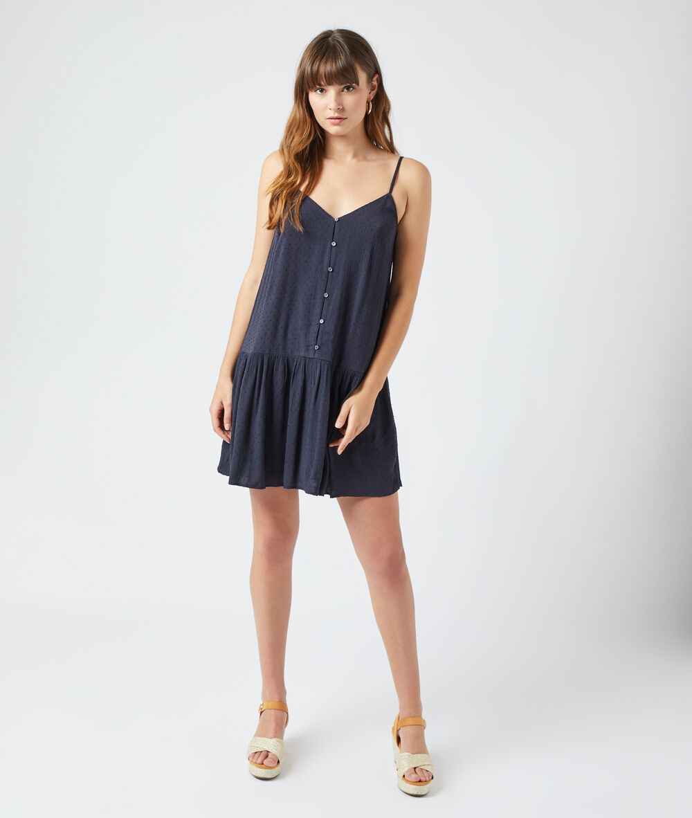 Robe en plumetis noir.
