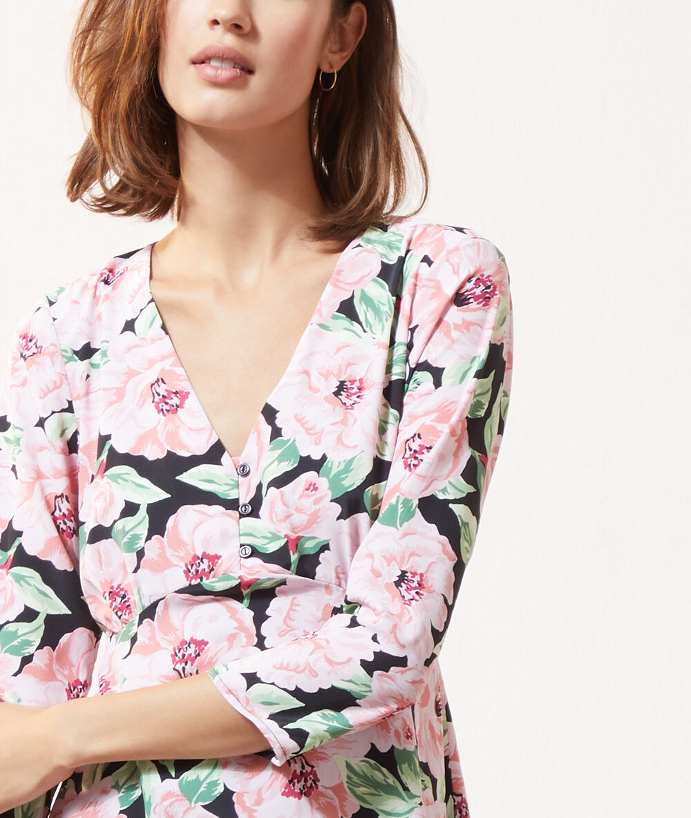 Robe imprimé fleuri imp fond noir.