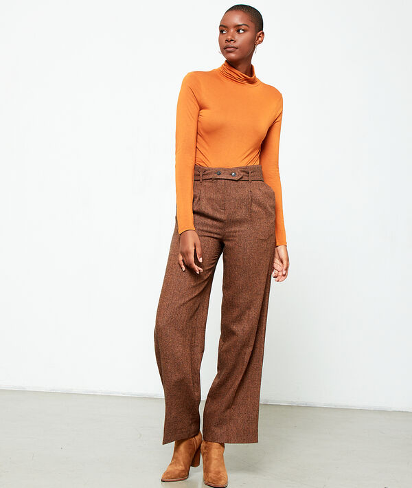 Pantalon large ceinturé chocolat.
