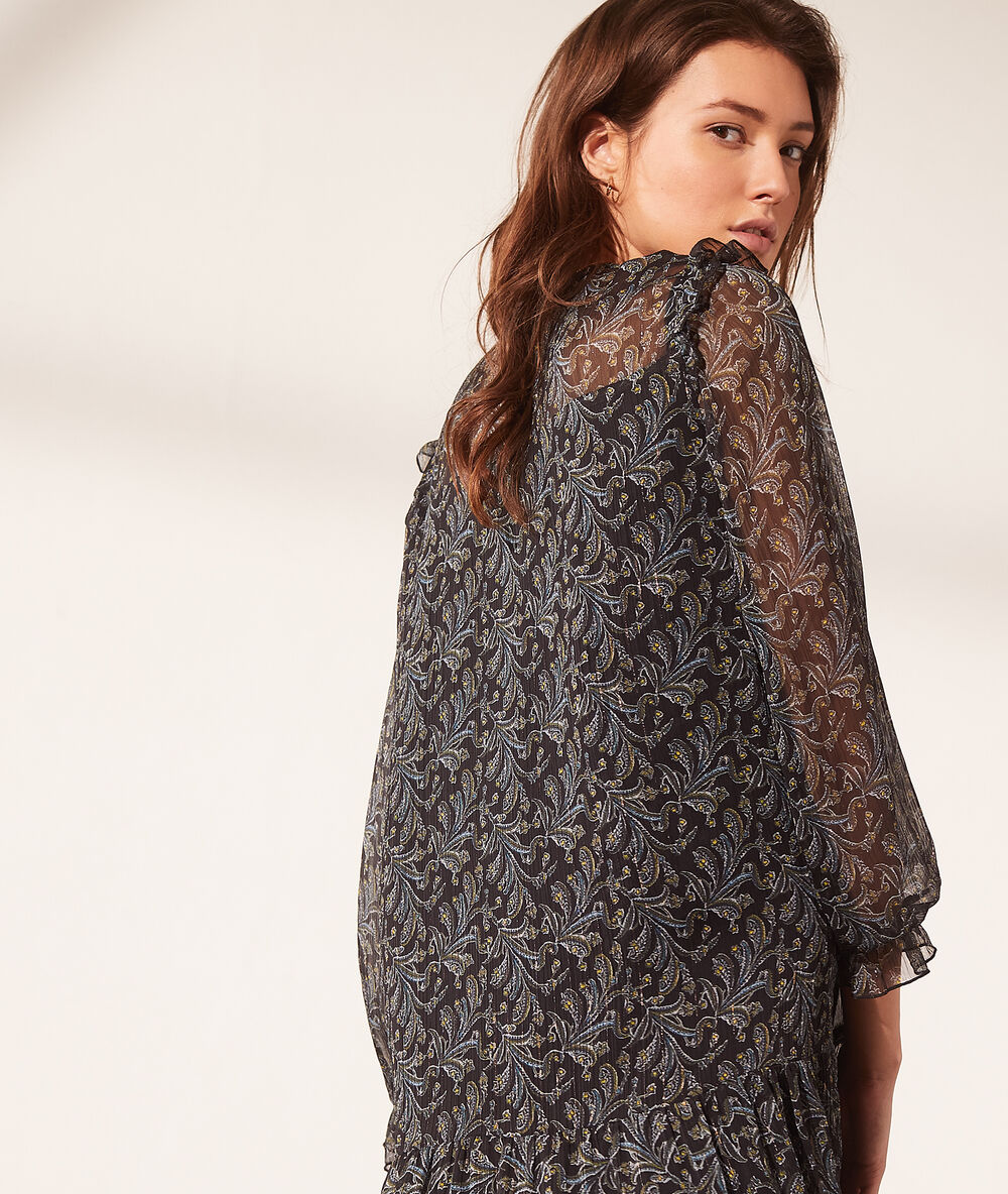 Robe fluide imprimé fleuri noir.