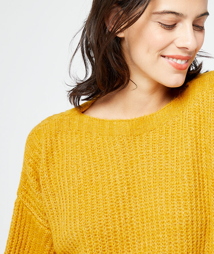 Pull italien en grosse maille ocre.