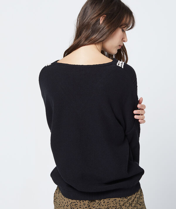 Pull à broderies en grosse maille Pull à broderies en grosse maille
