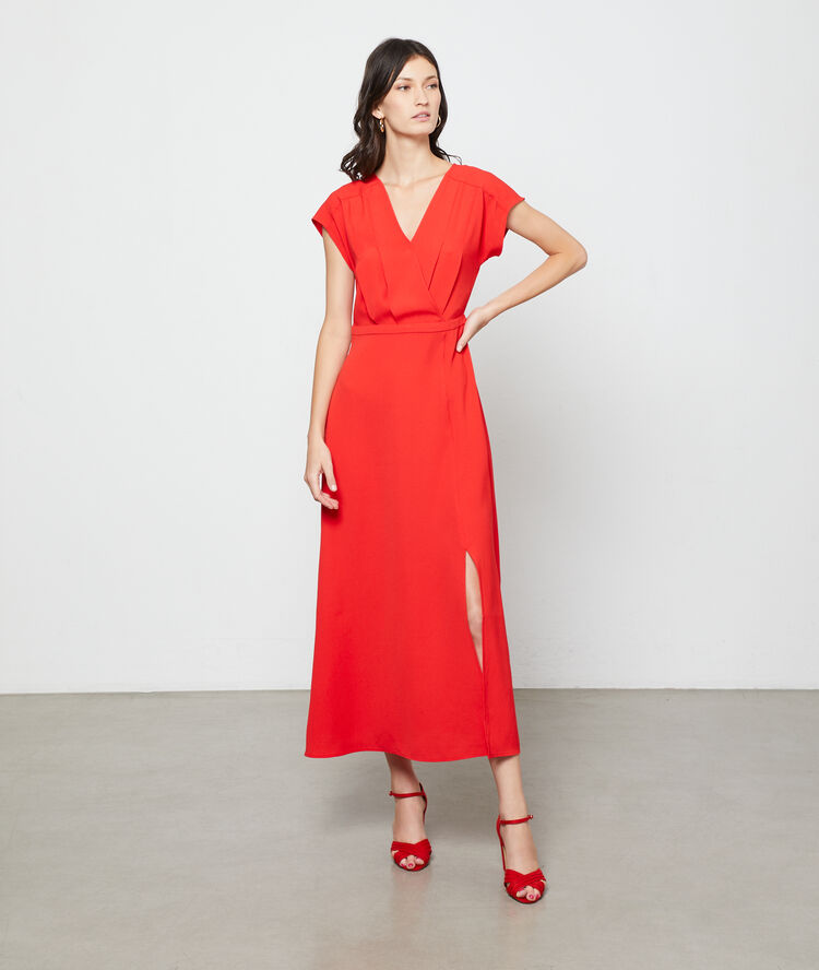 Robe longue fendue geranium.