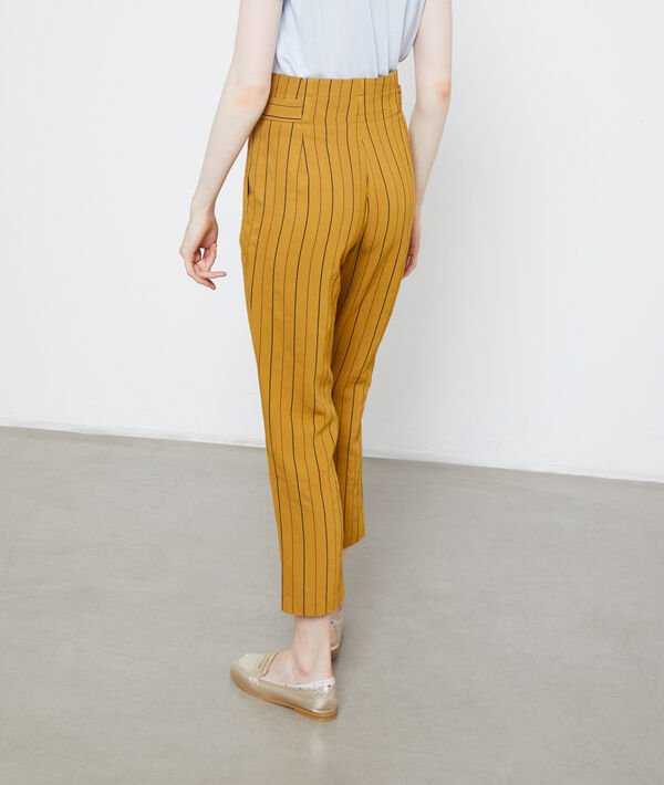 Pantalon carotte à rayures Pantalon carotte à rayures