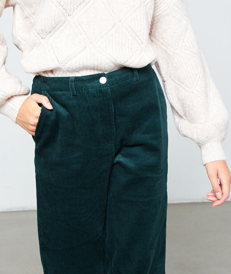Pantalon large en velours côtelé forêt.