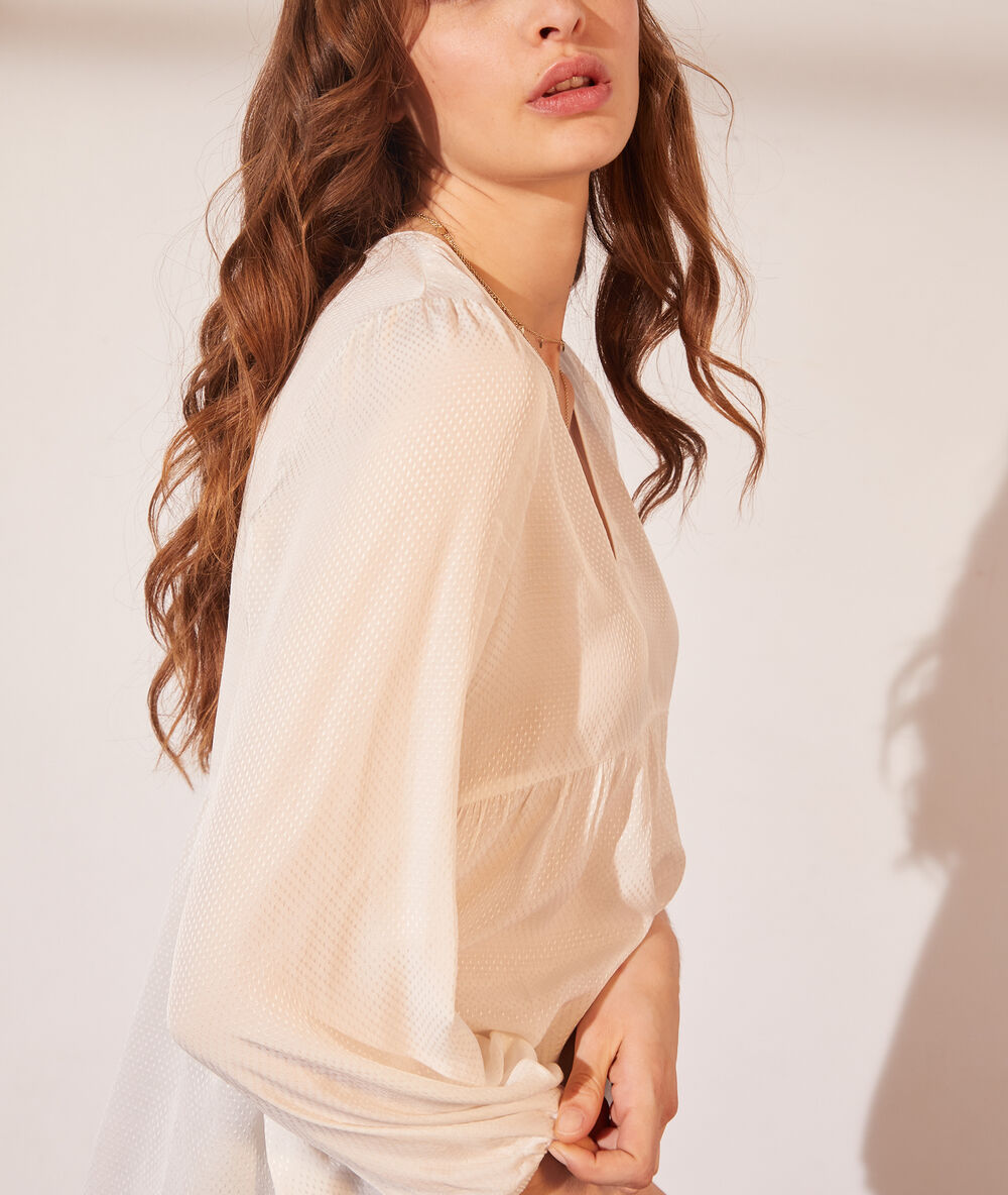 Blouse col v 2 en 1 - brassière intégrée ecru.