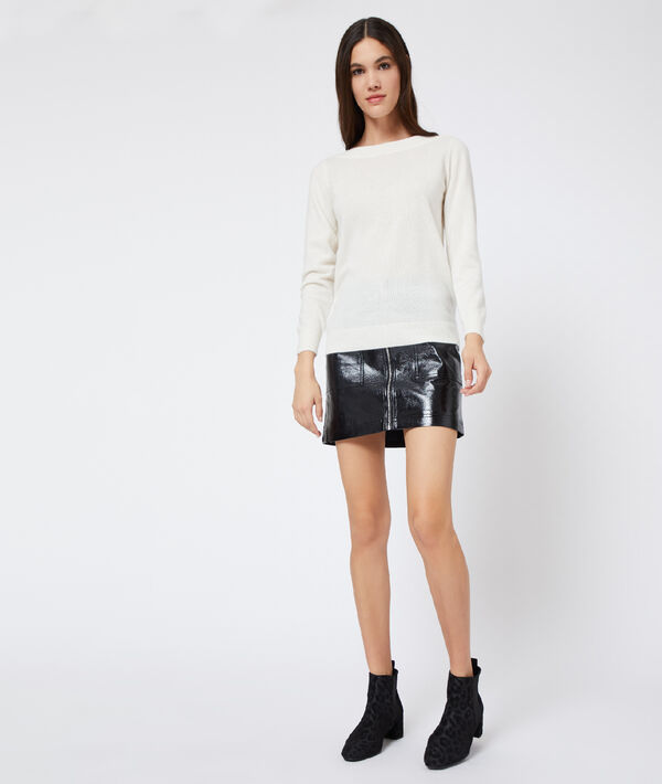 Pull col bateau en cachemire ecru.