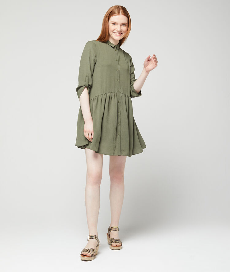 Robe chemise fluide kaki.