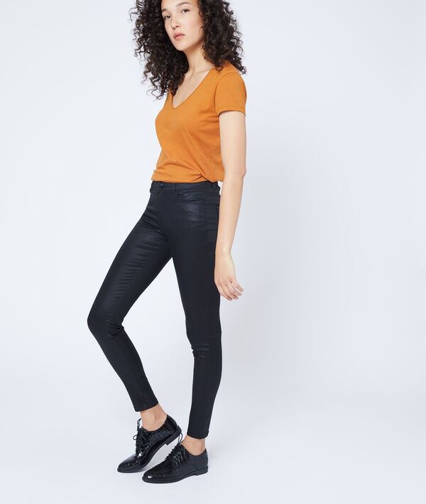 T-shirt col v en coton epice.