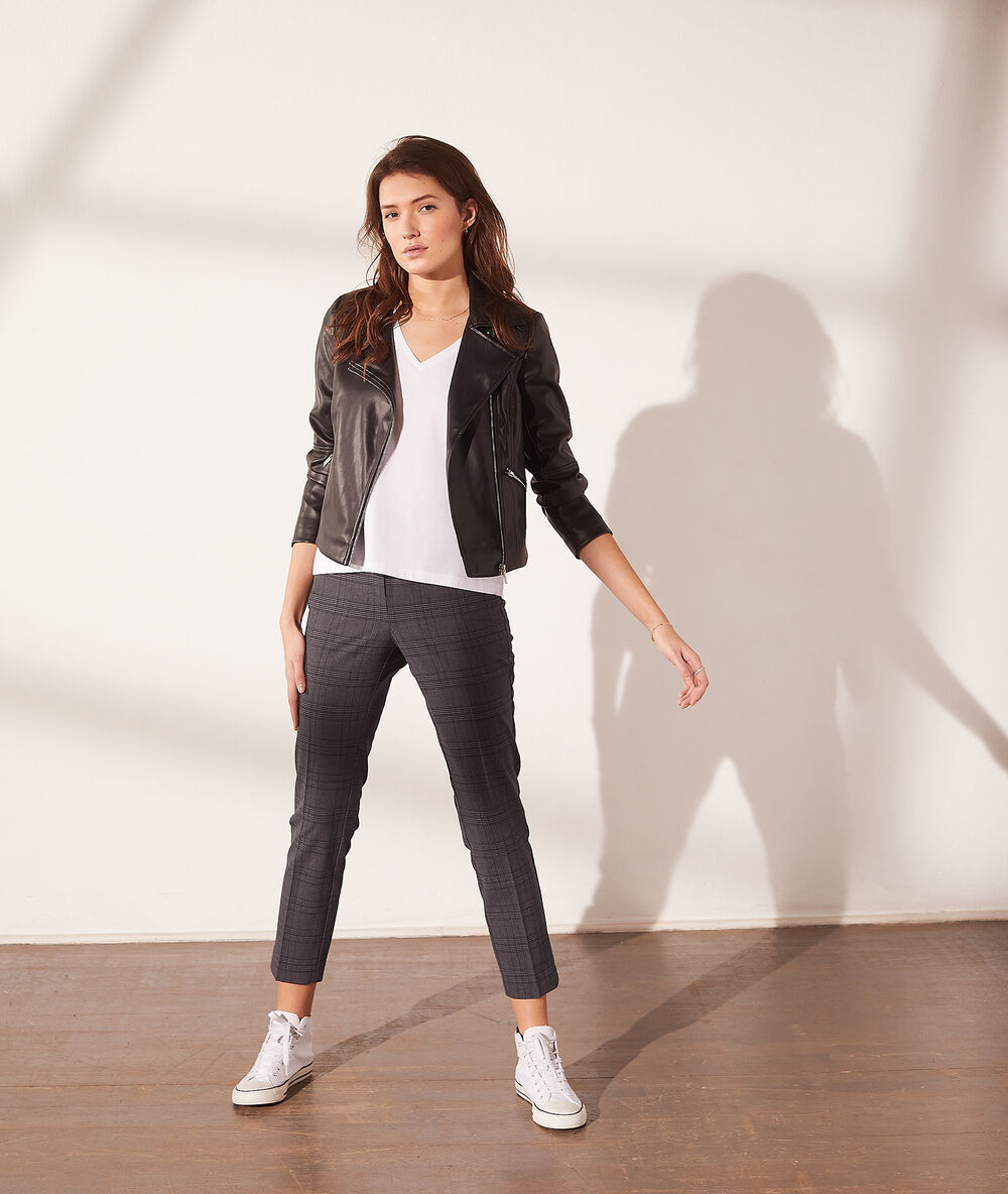 Pantalon cigarette à carreaux gris chine.