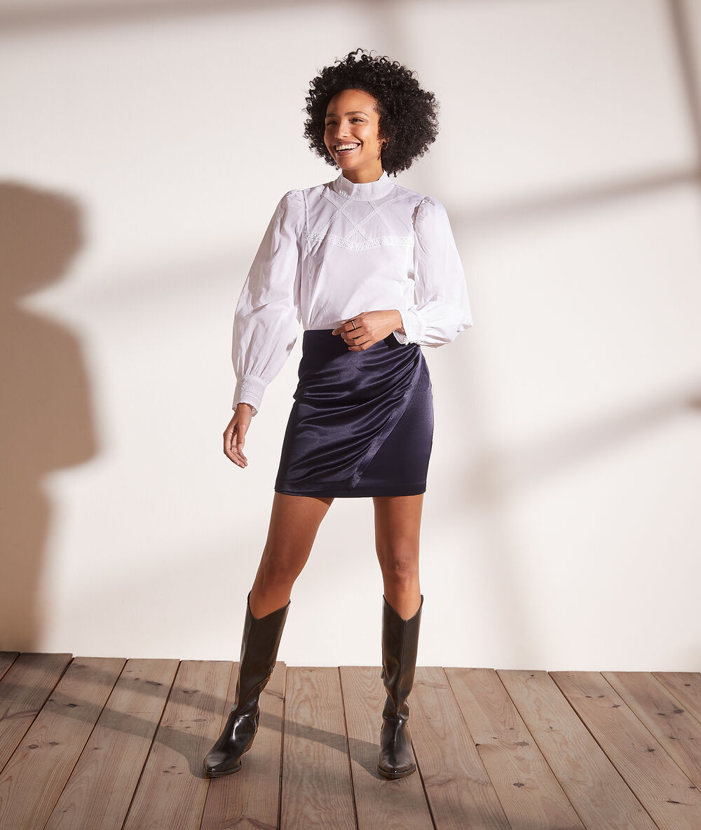 Blouse manches ballon blanc.