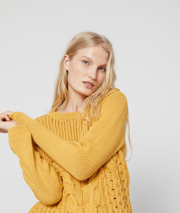 Pull en maille torsadée 100% coton Pull en maille torsadée 100% coton